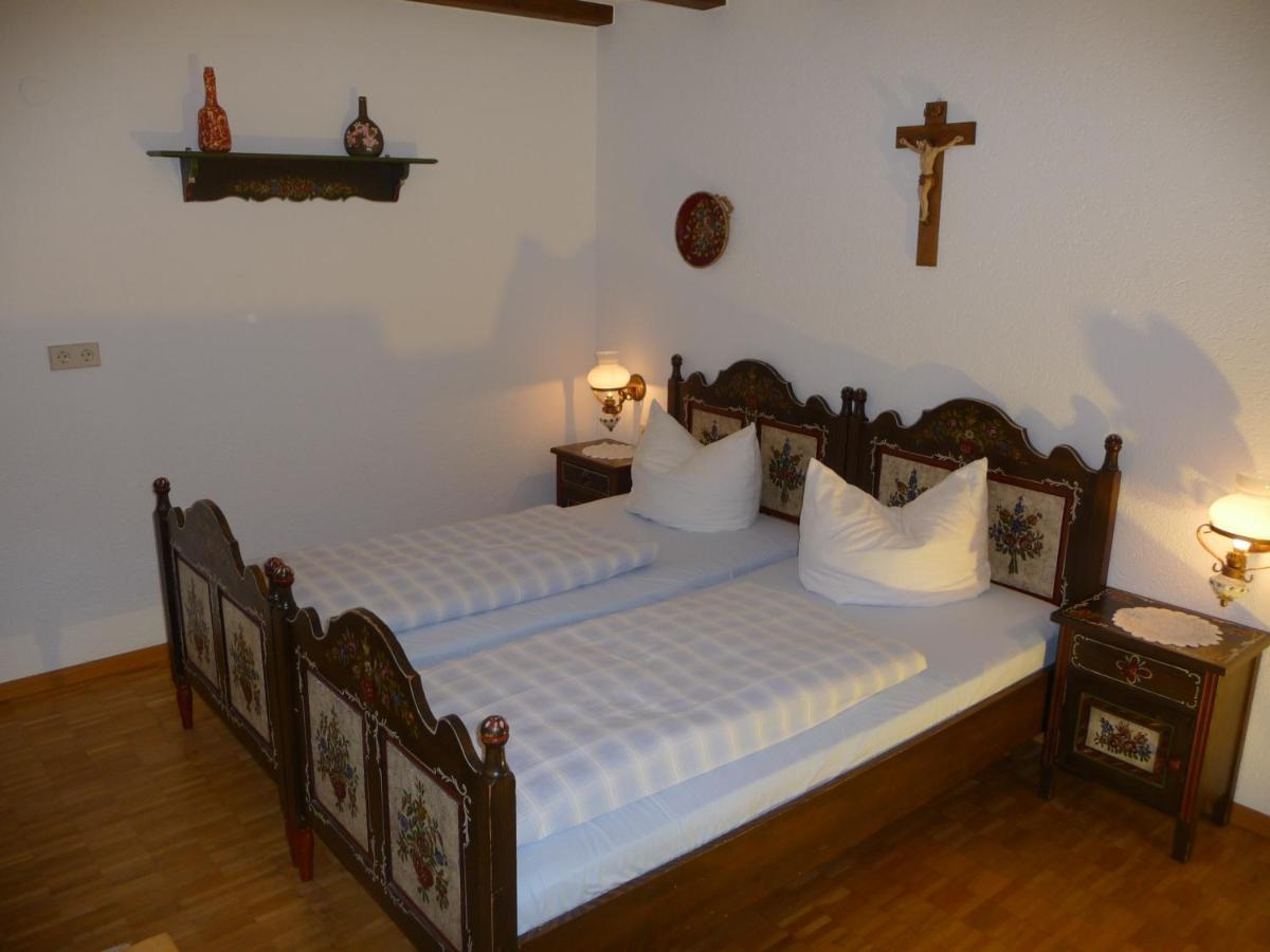 Gasthaus-Pension Zum Kreuz Stuhlingen Extérieur photo