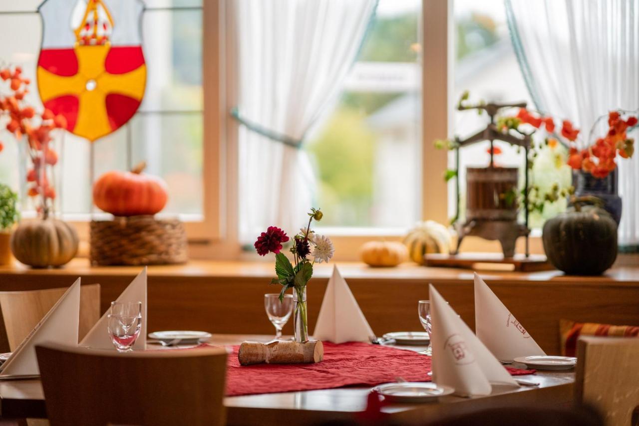 Gasthaus-Pension Zum Kreuz Stuhlingen Extérieur photo